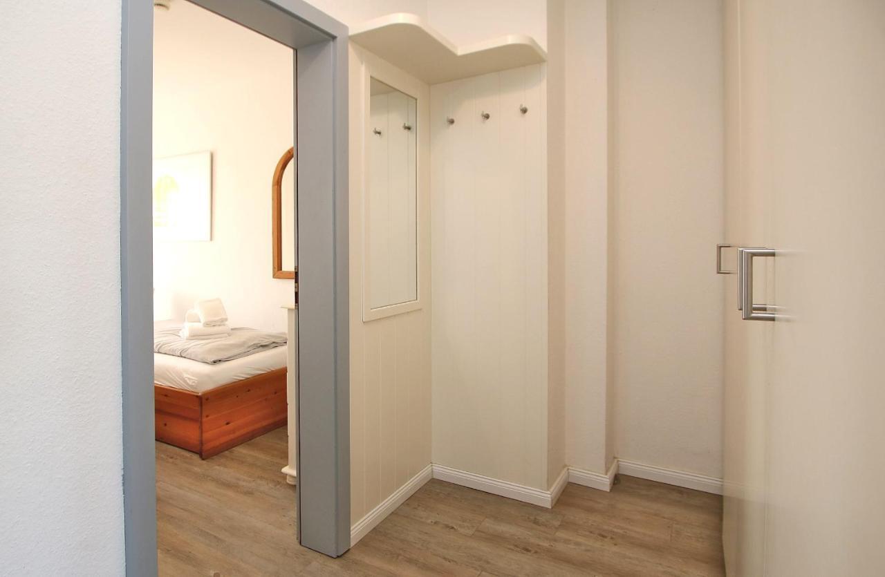 Waldstrasse 19A, Whg 22, Feriendomizil Am Suedstra Apartman Wyk auf Föhr Kültér fotó