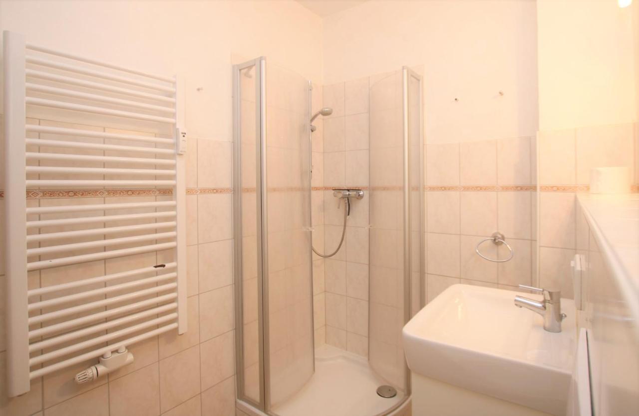 Waldstrasse 19A, Whg 22, Feriendomizil Am Suedstra Apartman Wyk auf Föhr Kültér fotó